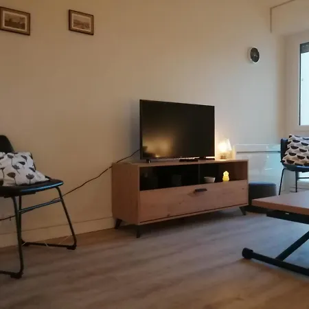 Résidence Avec Piscine Et Mini Golf Inclus Privés Apartamento *