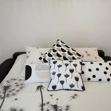 Résidence Avec Piscine Et Mini Golf Inclus Privés * La Rochelle (Charente-Maritime)